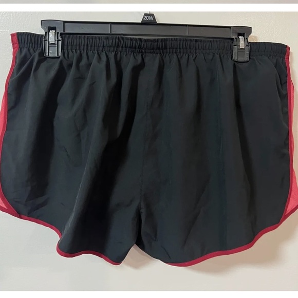 XXL Dri-Fit Nike Running Shorts - Picture 2 of 5